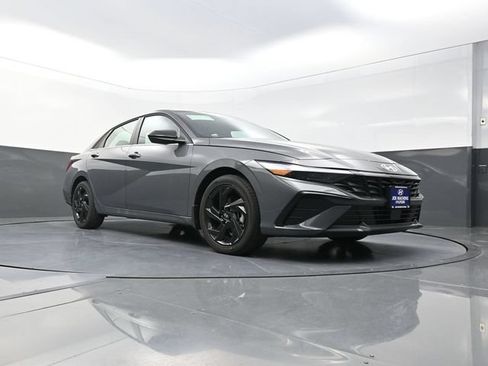New 2026 Hyundai Elantra SEL Sport Premium FWD image 30