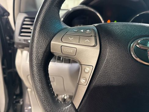 Used 2010 Toyota Highlander Limited AWD/4WD image 13