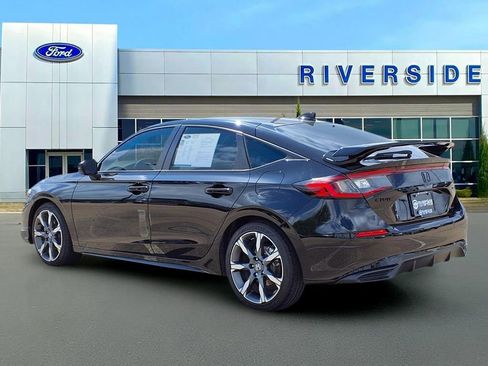 Used 2025 Honda Civic Sport Touring image 4