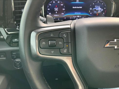 Used 2024 Chevrolet Silverado 1500 ZR2 w/ Technology Package image 17