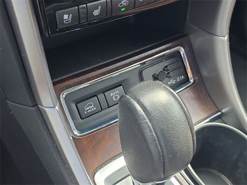 Used 2020 Subaru Ascent Touring image 27