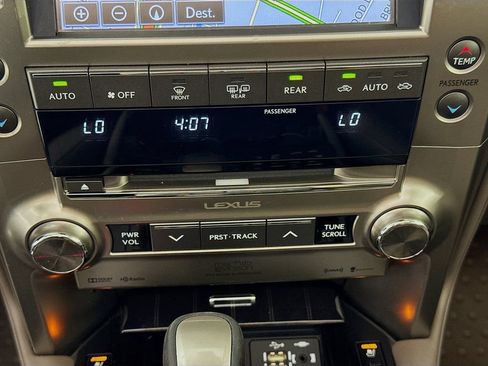 Used 2020 Lexus GX 460 Luxury w/ Accessory Package AWD/4WD image 19