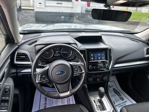 Used 2023 Subaru Forester Premium AWD/4WD image 29