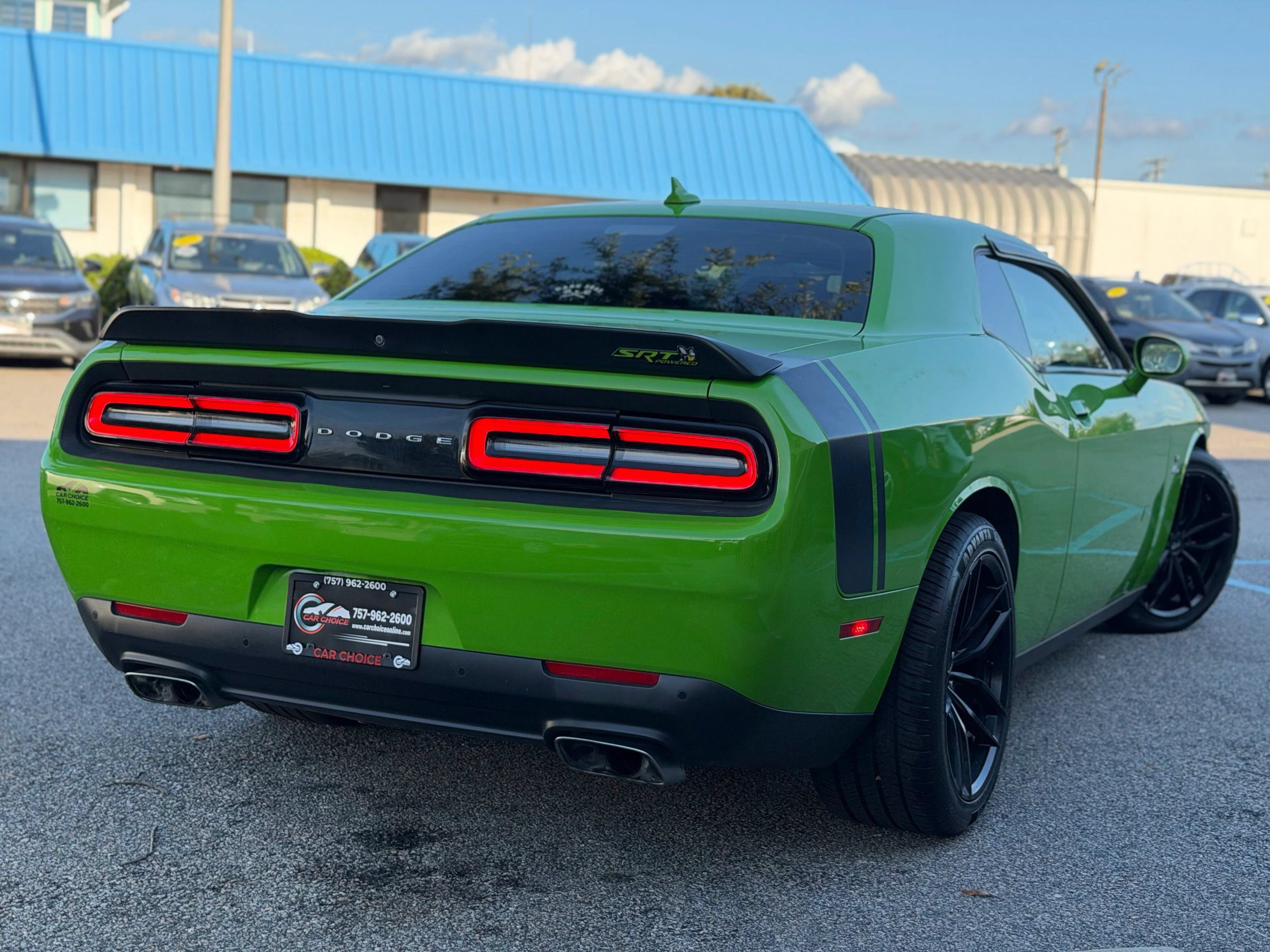 Used 2017 Dodge Challenger R/T Scat Pack RWD image 8