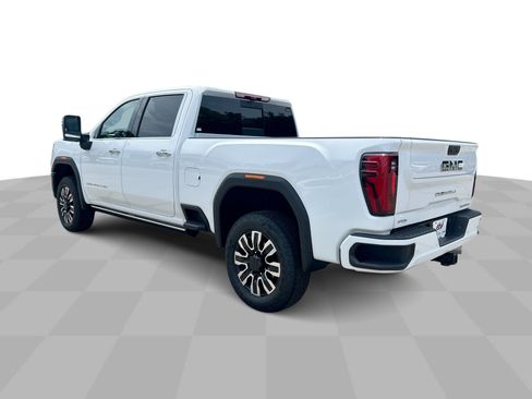 Certified 2025 GMC Sierra 3500 Denali Ultimate AWD/4WD image 7