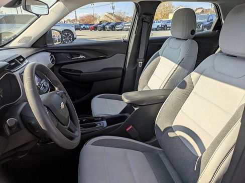 Used 2022 Chevrolet TrailBlazer LS image 11