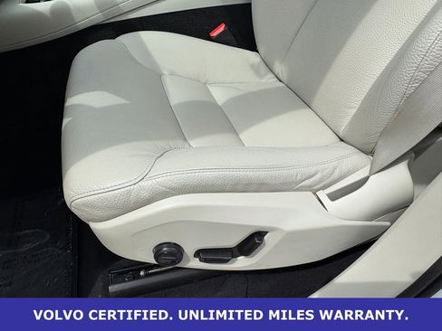 Certified 2024 Volvo XC90 B6 Plus AWD/4WD image 29