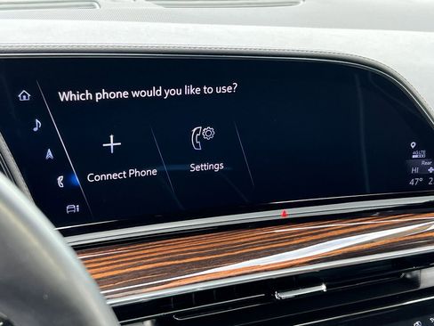 Certified 2023 Cadillac Escalade Premium Luxury image 46