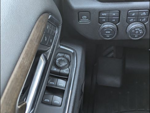 Used 2024 Chevrolet Silverado 1500 High Country w/ Technology Package image 29