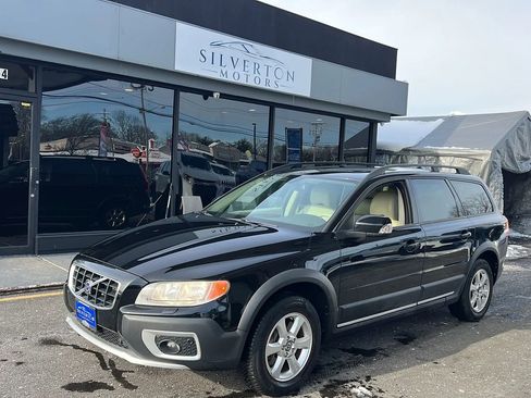 Used 2008 Volvo XC70 3.2 image 1