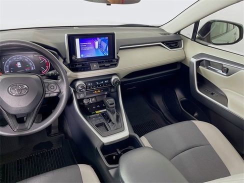 Used 2025 Toyota RAV4 XLE w/ Convenience Package image 24