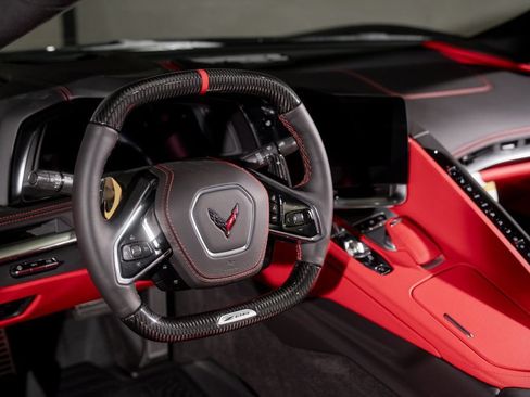 Used 2024 Chevrolet Corvette Z06 w/ Z07 Performance Package RWD image 18
