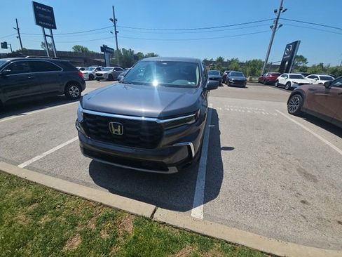 Used 2024 Honda Pilot EX-L image 9