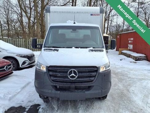 Used 2023 Mercedes-Benz Sprinter 3500 image 3