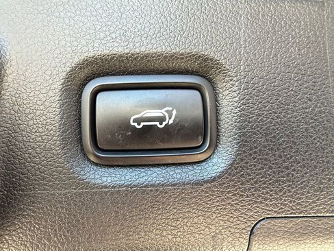 Used 2022 Hyundai Santa Fe Limited w/ Cargo Package AWD/4WD image 22
