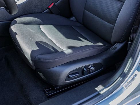 Used 2024 Chevrolet Malibu LT image 18