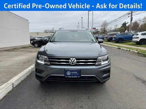 Certified 2021 Volkswagen Tiguan SE w/ Panoramic Sunroof Package AWD/4WD image 4
