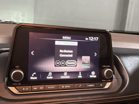Used 2022 Nissan Rogue SV AWD/4WD image 14