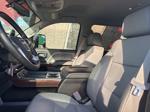 Used 2016 GMC Sierra 2500 SLT w/ Duramax Plus Package image 11