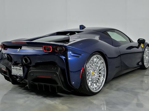 Used 2023 Ferrari SF90 Stradale image 10