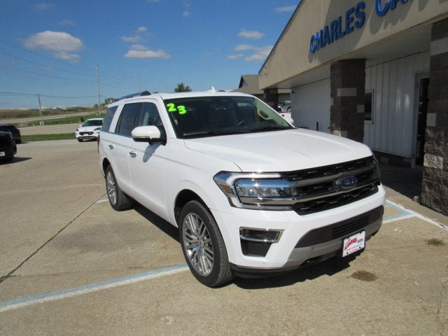 Used 2023 Ford Expedition Limited AWD/4WD image 3