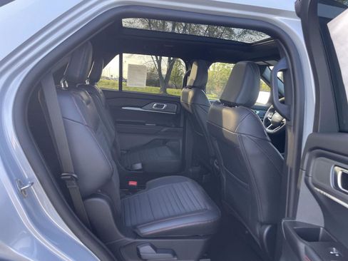 New 2026 Ford Explorer ST-Line AWD/4WD image 32