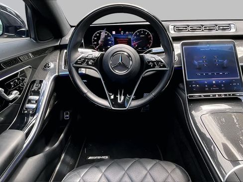 Used 2025 Mercedes-Benz S 500 4MATIC image 6