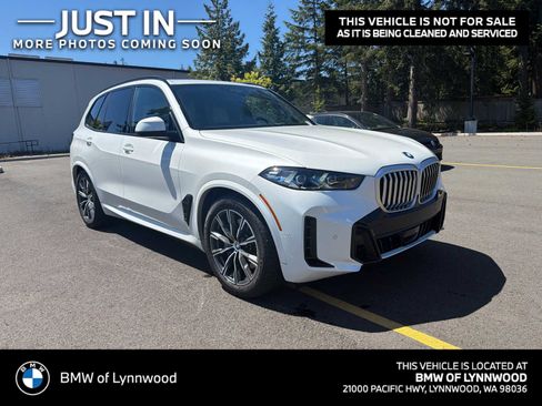Used 2026 BMW X5 xDrive50e w/ M Sport Package AWD/4WD image 1