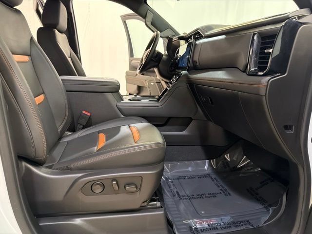 Used 2025 GMC Sierra 2500 AT4 AWD/4WD image 24
