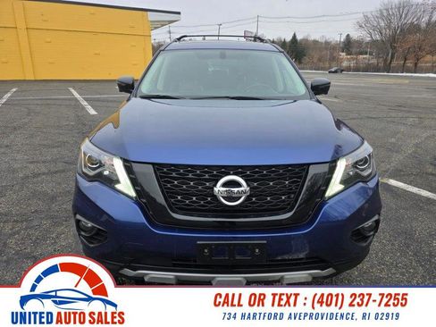 Used 2019 Nissan Pathfinder SL image 8