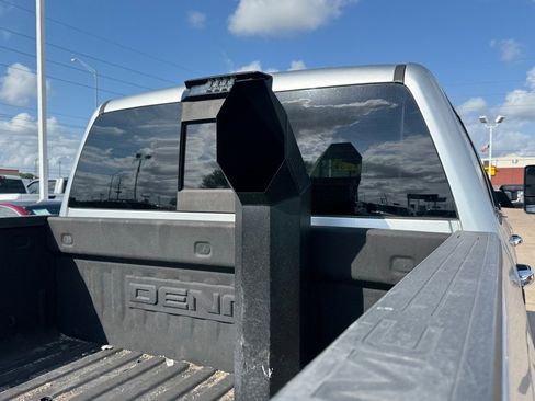 Used 2017 GMC Sierra 2500 Denali w/ Duramax Plus Package image 16