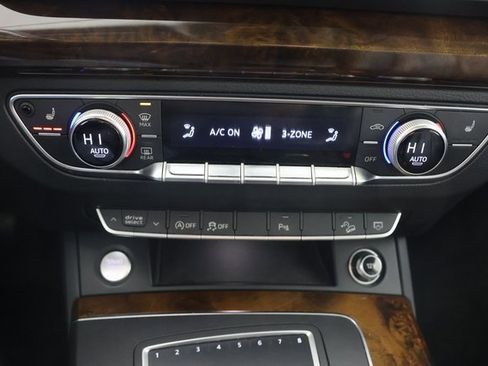 Used 2018 Audi Q5 2.0T Premium Plus w/ Premium Plus Package image 15