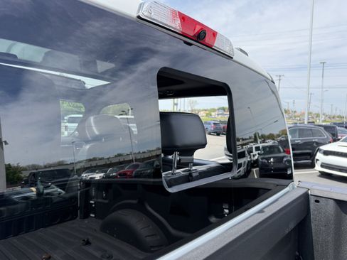 Used 2024 Ford F450 Platinum w/ FX4 Off-Road Package AWD/4WD image 33