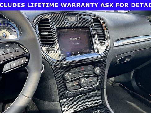 Used 2023 Chrysler 300 S w/ Comfort Group RWD image 6