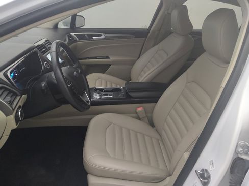 Used 2020 Ford Fusion SEL FWD image 17