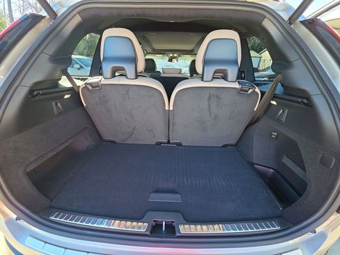 New 2026 Volvo XC90 B6 Ultra w/ Lounge Package image 13