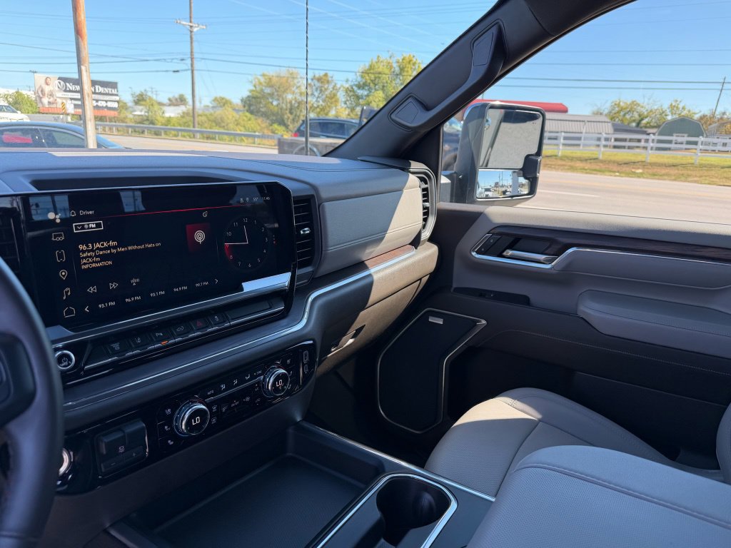 Used 2024 GMC Sierra 2500 SLT w/ SLT Convenience Package AWD/4WD image 14