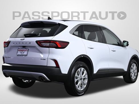 Used 2023 Ford Escape Active w/ Tech Pack #2 AWD/4WD image 7
