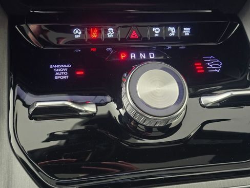 New 2026 Jeep Grand Wagoneer Limited image 24