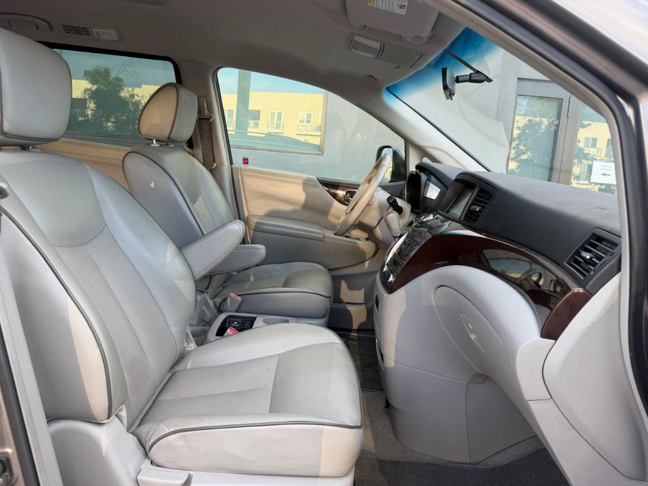 Used 2016 Nissan Quest SV w/ Leather Package FWD image 13