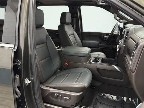 Used 2023 GMC Sierra 2500 Denali w/ Denali Ultimate Package image 3
