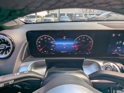 Certified 2024 Mercedes-Benz GLB 250 4MATIC image 14