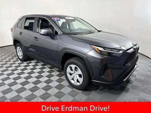 Used 2024 Toyota RAV4 LE FWD image 3