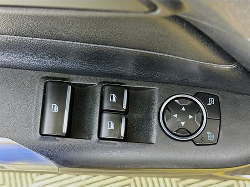 Used 2017 Ford Mustang GT Premium image 20