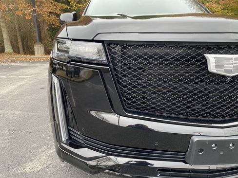 Used 2023 Cadillac Escalade Sport Platinum w/ LPO, ONYX Package image 14