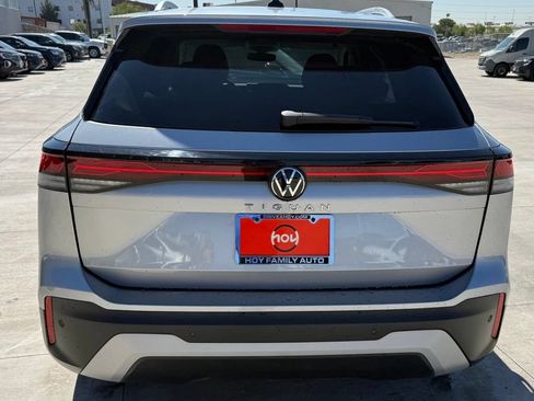 Certified 2026 Volkswagen Tiguan S FWD image 8