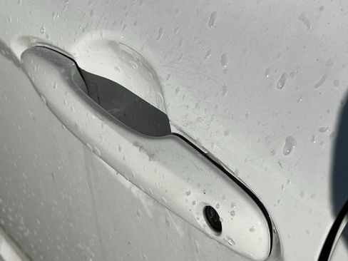 Used 2024 Toyota Camry SE image 8