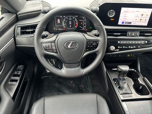Certified 2024 Lexus ES 350 w/ Premium Package image 16