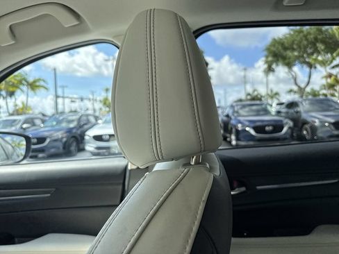 Used 2023 MAZDA CX-5 AWD 2.5 S w/ Premium Package image 16