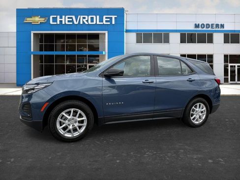 Used 2024 Chevrolet Equinox LS FWD image 1